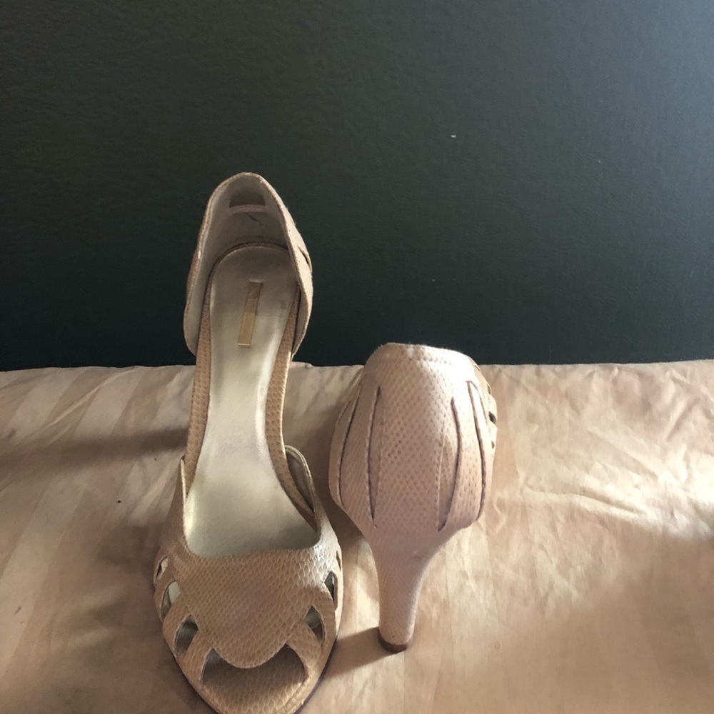 Tan heels